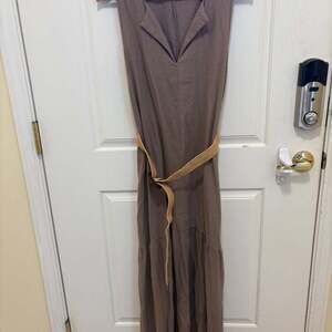 Adyson Parker Women's Linen Blend Tiered Ruffle Pockets Midi Dress Brown Size M